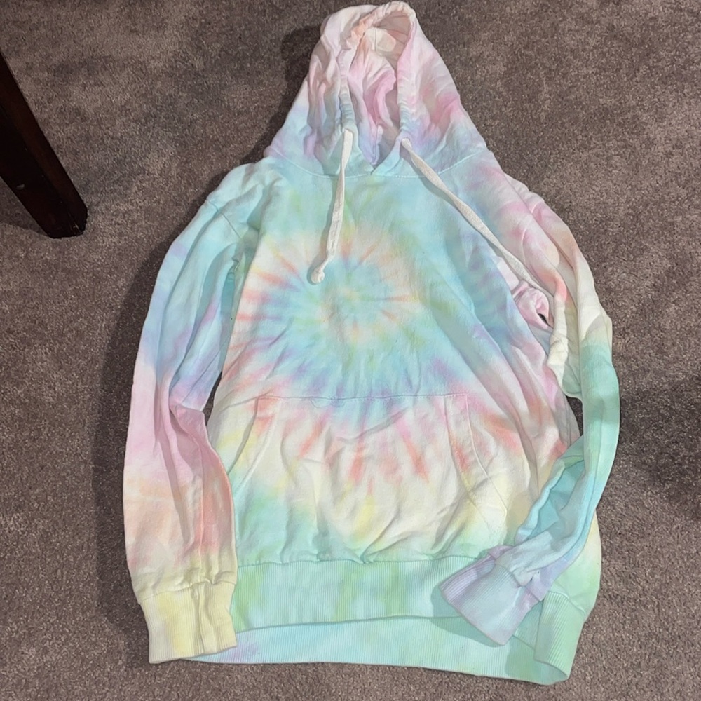 Rue 21 size small tie dye sweatshirt